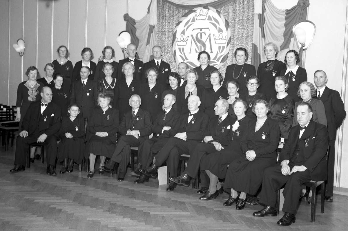 Tobaksmonopolet, medaljutdelning. Den 18 Januari 1942
