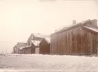 Fiskaregatans förlängning eller Norra Vallgatan vid överfarten till Ängö 1896.