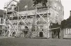Dahmska huset vid reparationen 1946.