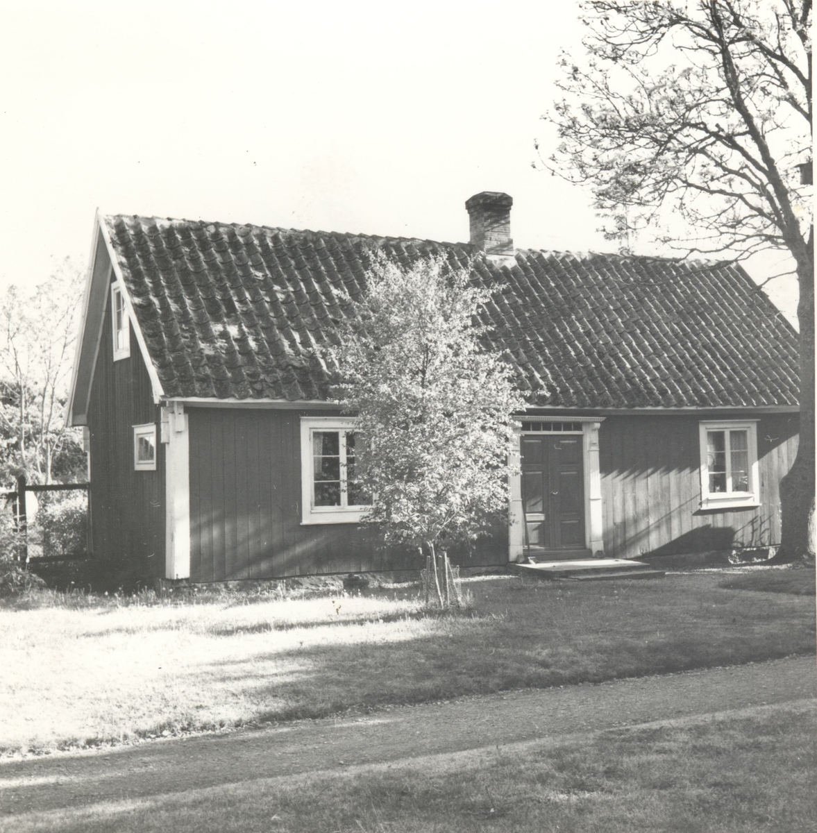 Undantagsstugan på Verner Arvidssons gård i Valsnäs sedd från söder.