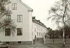 Radstående tvåvåningshus från 1920-talet., Ryttaregatan i Kalmar.