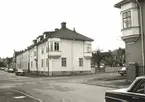 Kvarteret Grönsiskan 7 -1 [Lorensbergsgatan]. Till vänster i bild Tegnérgatan, till höger Nygatan.