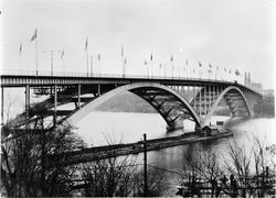 Byggherre: Byggnadsaktiebolaget Contractor, Stockholm. Invig