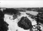 Trollhättan, Gullö- och Toppöfallen, juni 1887. Foto: Axel Sjöberg.