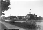 Ångaren Carlsborg med kungl köket, här i Töreboda. Ångaren byggdes vid Motala verkstad år 1857. Foto: Axel Sjöberg.