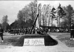 Ankare upplyft ur Vättern, invigt år 1969 på Kanalbanken, Rödesund.