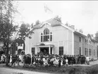 Invigning av missionskyrkan i Karlsborg år 1915. Förstoring 28 x 37,5 cm. Neg finns.