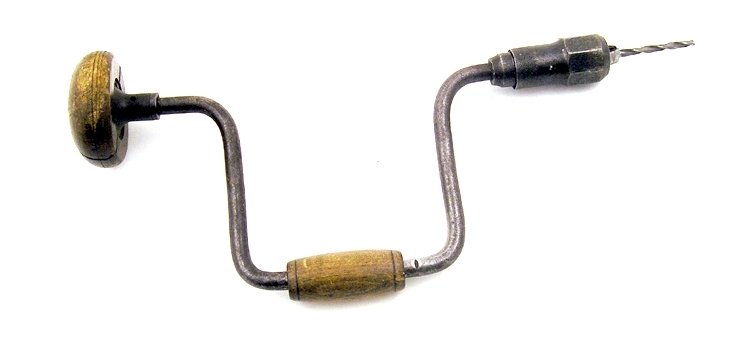 Enl. liggare:
"Borrsväng ( med borr) L:440