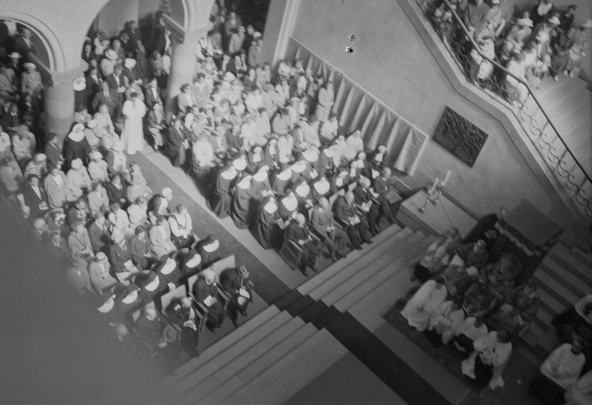 Kirkejubileet 1953. Katolsk gudstjeneste i Norges Tekniske Høyskoles aula
