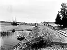 Arkösund 1900, ångfartyget Södermanland.

Dagmar Eriksén drev fotofirma i Skövde (Södra Långgatan 12), Söderköping, Norrköping (Drottninggatan 36), Katrineholm och Stockholm (Drottninggatan 55). Dotter till fotograferna Annie och P. A. Eriksén. Deras övriga barn Harald, Hilda, Söborg och Anton var också fotografer.