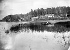 Björsäters station.
1900 ca.

Dagmar Eriksén drev fotofirma i Skövde (Södra Långgatan 12), Söderköping, Norrköping (Drottninggatan 36), Katrineholm och Stockholm (Drottninggatan 55). Dotter till fotograferna Annie och P. A. Eriksén. Deras övriga barn Harald, Hilda, Söborg och Anton var också fotografer.