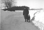 Hedvig och Bengt snövintern 1929.