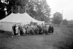 Missionstält i Bolum 1948.
Bland andra John o Ingrid Andersson från Vallen och Wernlund.