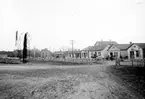 Karin Bäckström f. 1880 drev fotoateljé på Vasagatan 5 i Töreboda. Hon tog över den av sin far Thure Bäckström, som hade etablerat firman 1886, och hon drev den mellan 1896 -1916.
Karin Bäckström gifte sig år 1917 med John Knape.