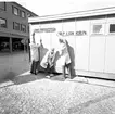 Skara. Lions club, utlottning på Stora torget 1966.