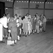 Skara. 
Kommunaltjänstemannaförbundets jul- och familjefest 1948. Folkets park, rotundan. Dahlman, V. Johansson m.fl.