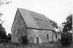 Fänneslunda gamla kyrka.