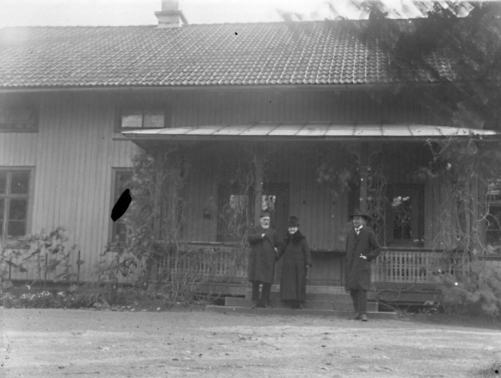Källby sn.  
Prästgården.