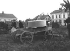 Skara, kv. Saturnus. 
Skaraborgs läns Hushållningssällskaps 100-års jubileum 1907.
Utställning.

6/6 1907.