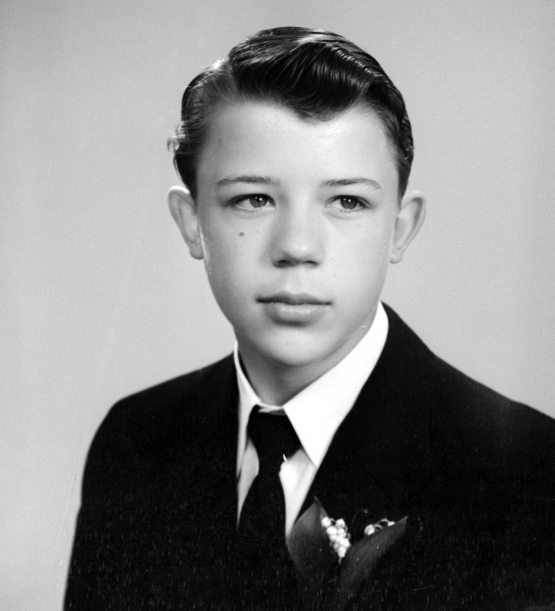 Konfirmanden Lars Andersson. Foto i maj 1950.
