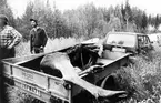 Älgjakt oktober 1983.
Släpvagn för transport av älgar till slakt.