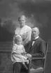 J E Sundberg med familj
Bruket