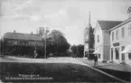 Ett vykort över Stadshotellet och Smålands banken på Centralplan i Värnamo.