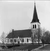 Exteriörbild av Halna kyrka.