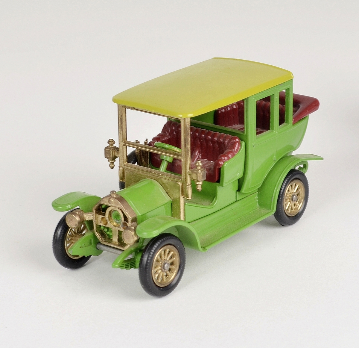 Lekebil (1910 Benz Limousine) i original eske