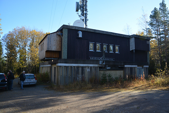 Holtberget bardunert gittermast i Kongsvinger, en  frekvensomformer på 162,5 m.