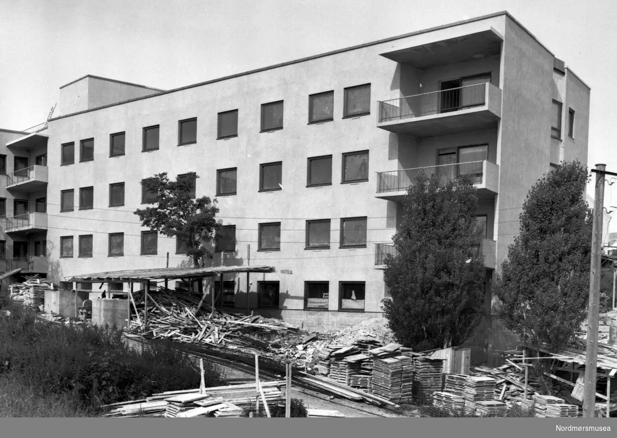 Foto fra det nybygde Sykehuset på Kirkelandet i Kristiansund. Fra Nils Williams fotoarkiv. Fra Nordmøre museums fotosamlinger.
