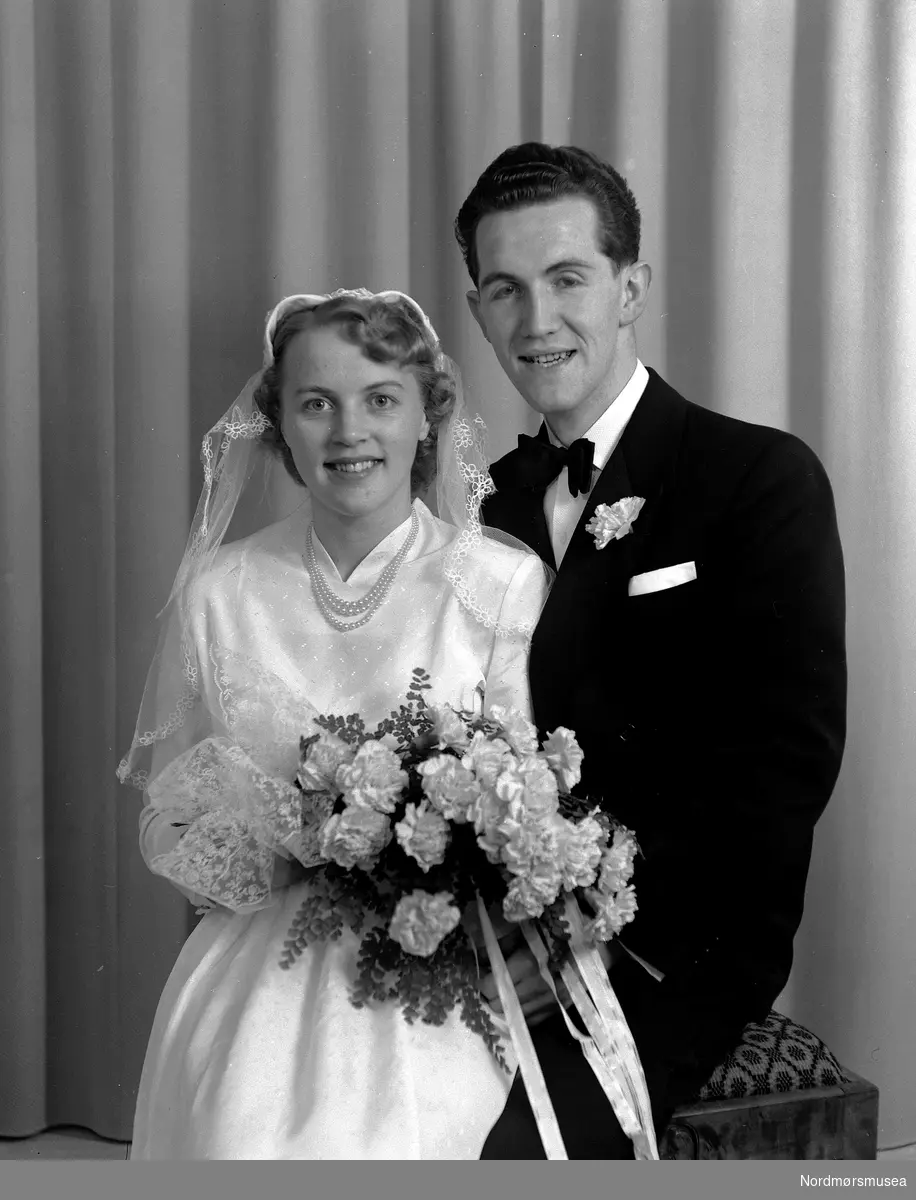 Hildur f. Brekke og Jan Betten. Fra Nordmøre museums fotosamlinger, Halås-arkivet.
