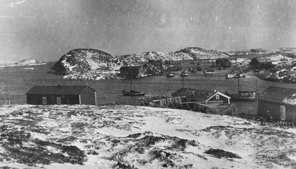 Åsvær, søndag på vinteren 1918.