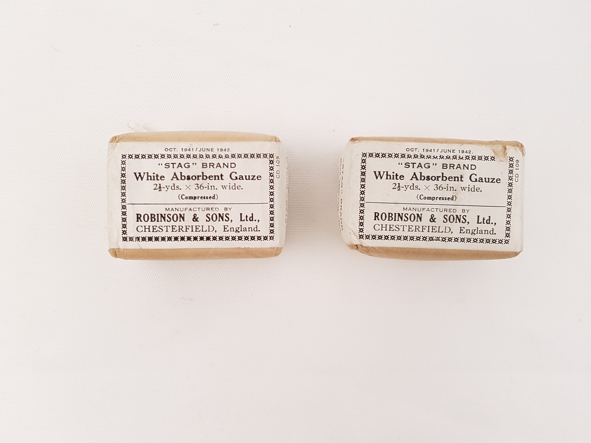 Kuttabsorberende gasbind i originalembalasje.