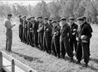 Karlsborg FJS. Vpl vid hopptornet med Stig Einert som instruktör, år 1956.