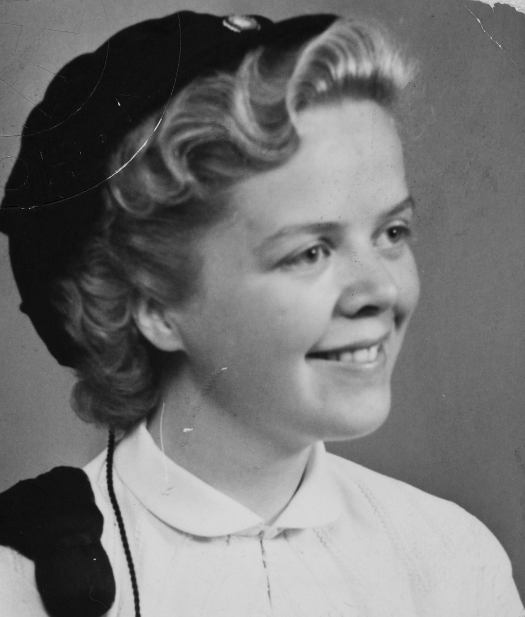 Kari Dalen, f. Mangerud. 1934-2009. Nordre Røhne, Stange.