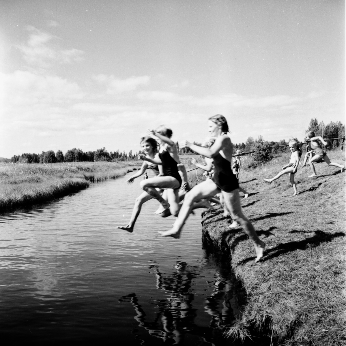 Simskolan börjar.
Annefors