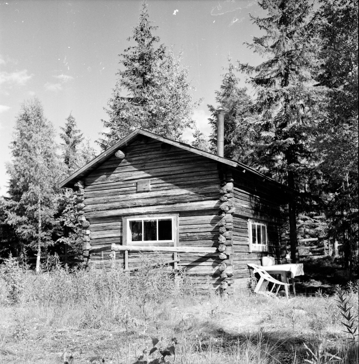 Lindin Ester,
Stuga,
Vallåsen,
2 Juli 1956