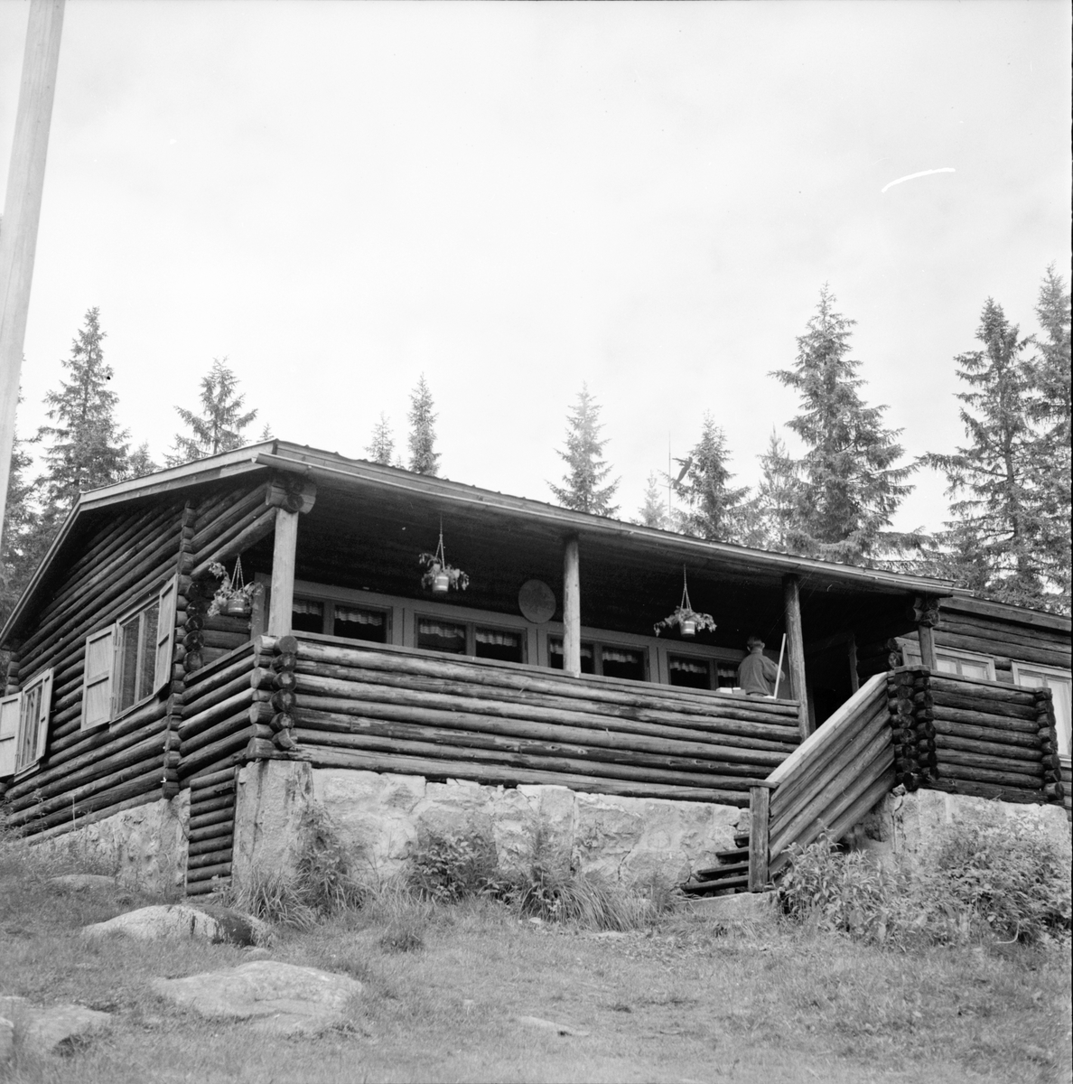 Vallsta,
Åsbergsstugan Renoverad,
1 Juli 1965