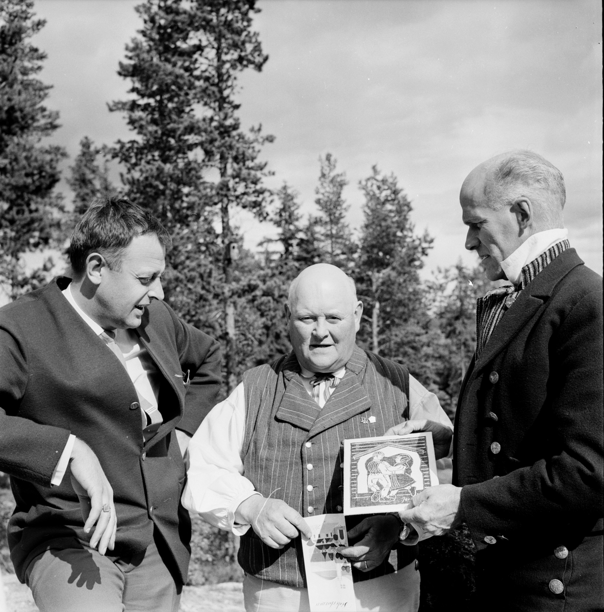 Landskapsleken,
Inform i Järvsö,
Öberg, Tjock-Anders, Lars Hansson,
4 Juli 1965