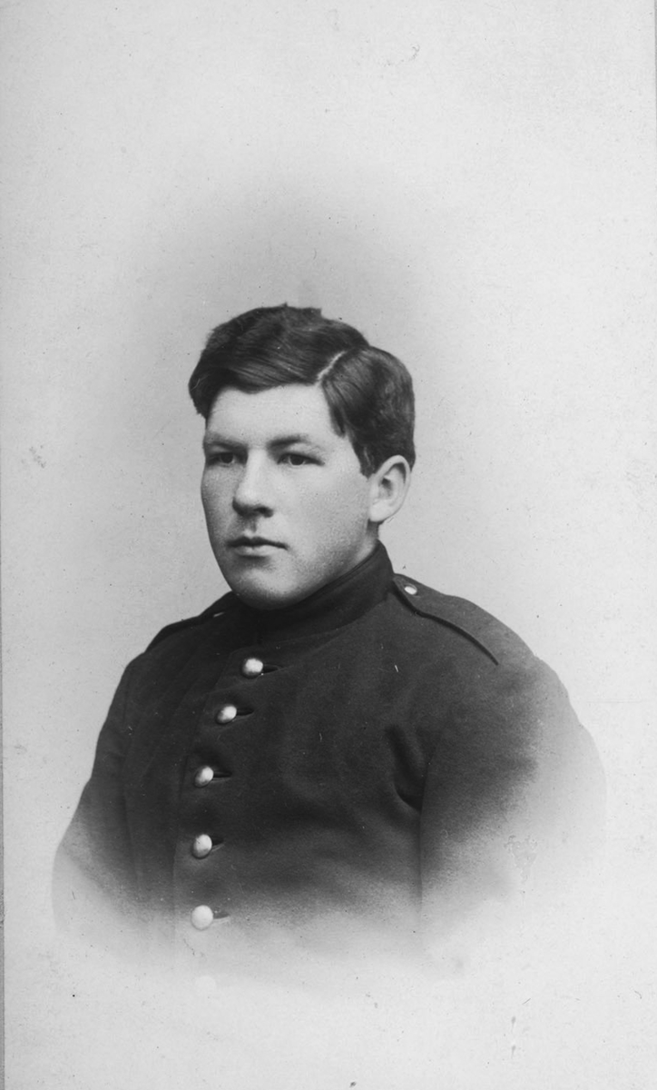 Olav Karlsen f.1896, Vardhaug, Ådalsbruk.