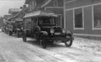 Karlsborg, fru Emmy Fallanders begravning 14 jan 1934. Kortet är taget utanför hotell Fallander, Rödesund. Kortet finns ej på museet.