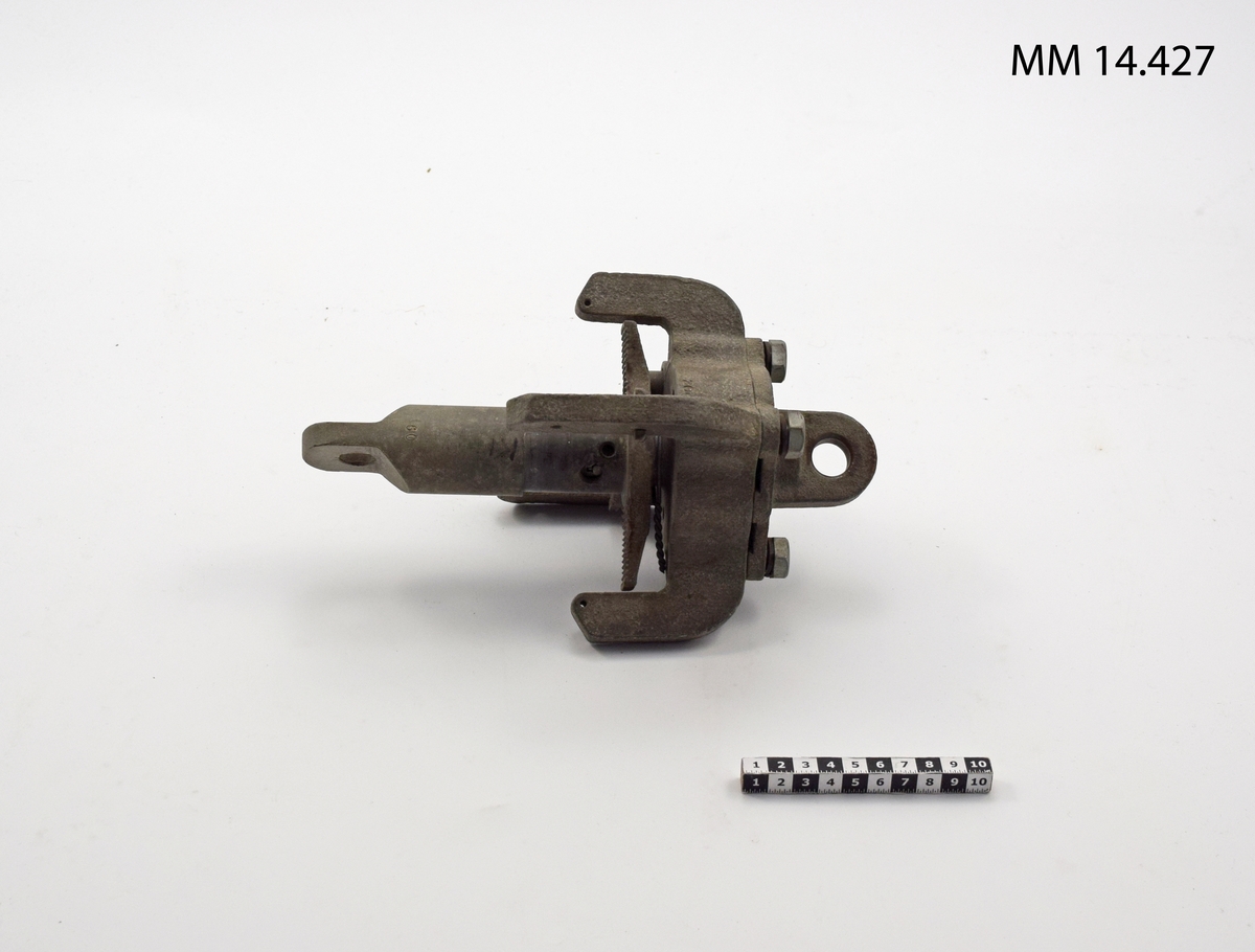 Sidospränggripare modellår 1941, av järn.