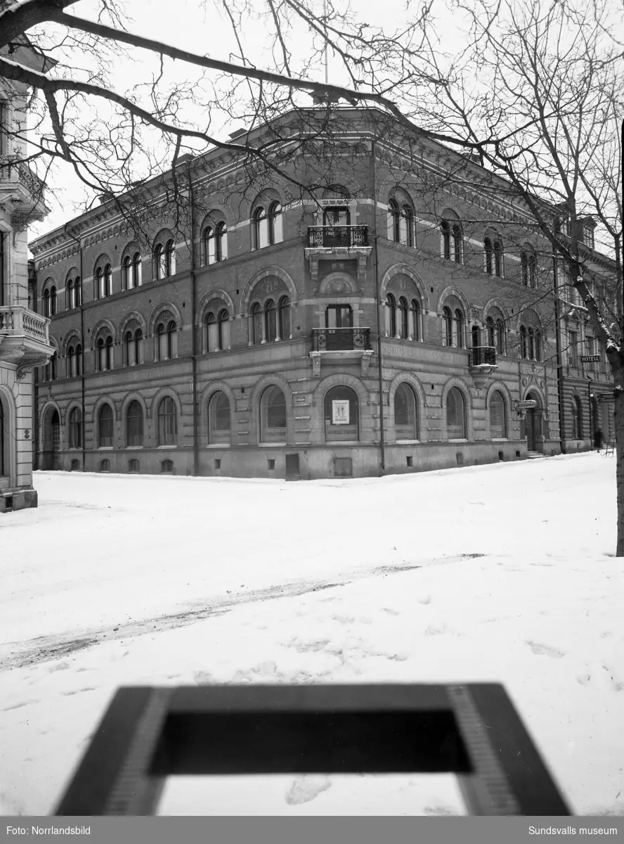 Sundsvalls Sparbank, exteriörbild tagen från Esplanaden.