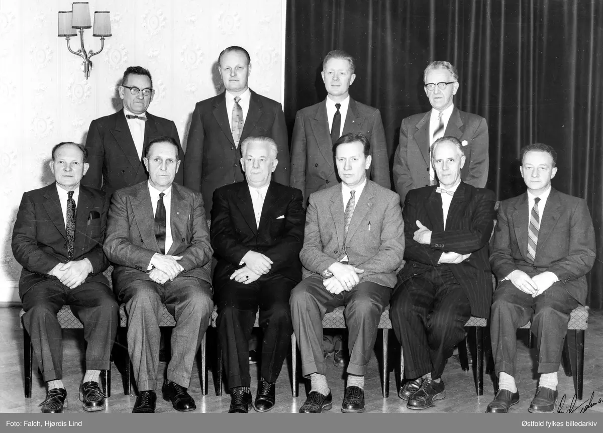 Berg formannskap 1956/59, Berg i Halden.

Sittende fra venstre: 
Georg Sannerød
John Kullberg
Erling Andreassen (ordfører)
Knut Pettersen (varaordfører)
Arnt Brække
Kaare Wang (kontorsjef)

Stående fra venstre: 
Johs. Løkholm
Fr. Fredriksen
Karl Bakke
Aksel Elisenberg