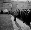 Avslutningsceremoni lv 1, utanför Garnisonskyrkan 1961. Endast neg finns.