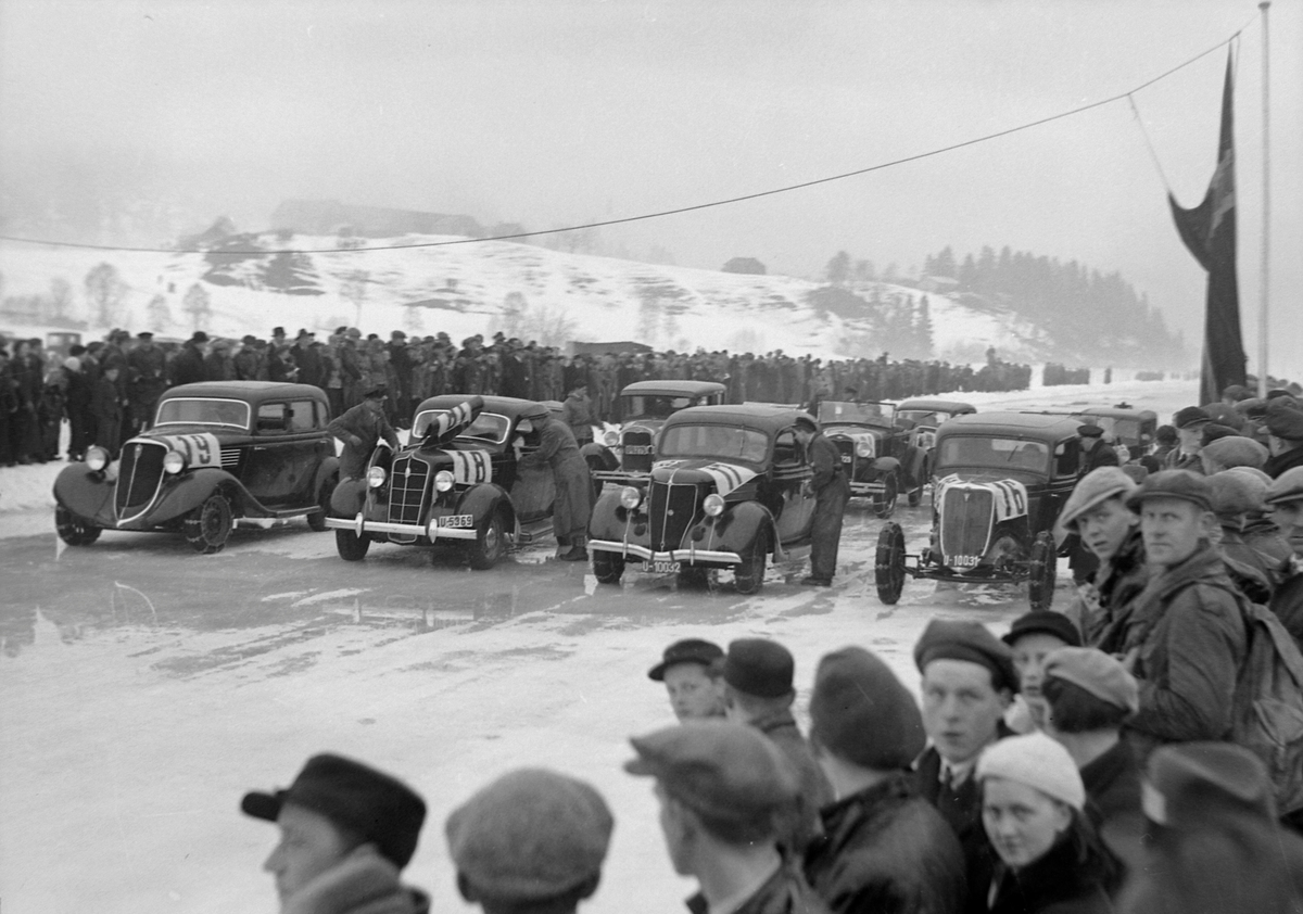 Motoruka 1936. Bilrace og kabaret