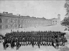 Karlsborg. Militärgruppfoto taget framför slutvärnet, 1906. Foto: Alfred Sjöberg. Gåva av Peter Dahlén, Stenstorp.