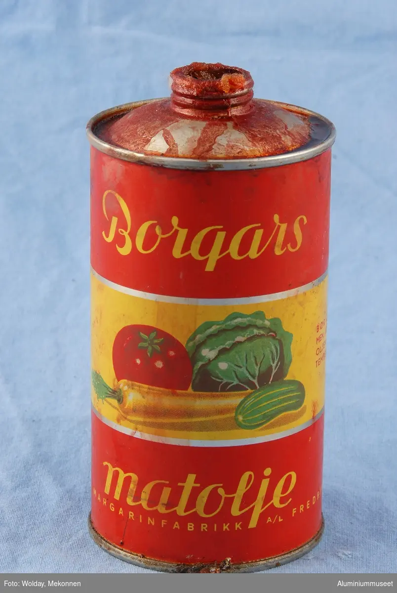 Boks uten lokk,har inneholdt matolje