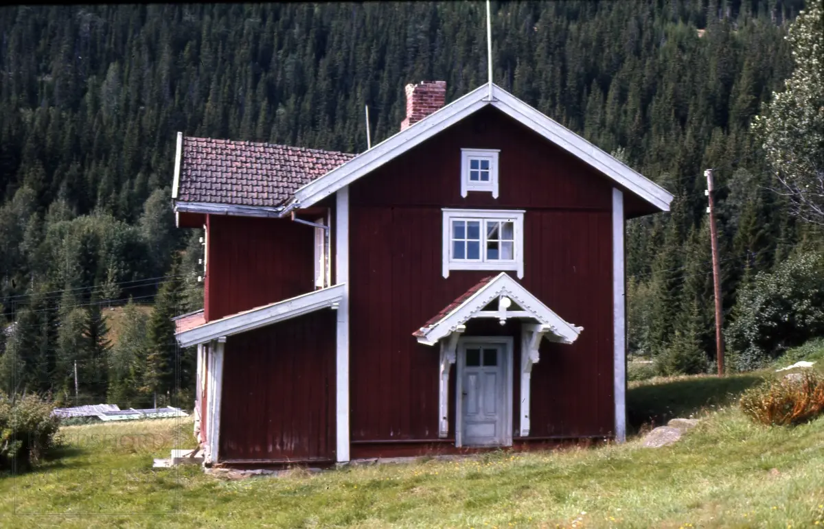 Motiver fra Skjelbreia gård og vannet Skjelbreia